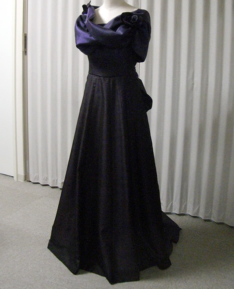 大島紬ウェディングドレスの例